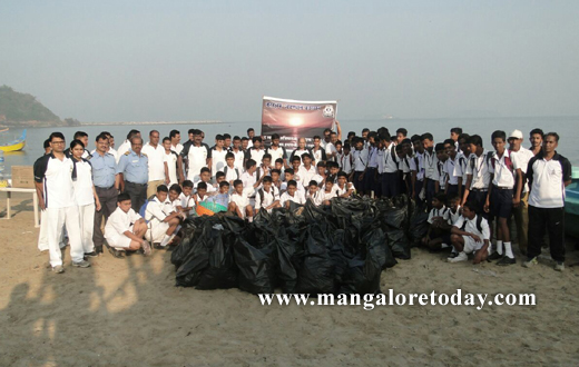 coast gurad clean up drive in mangalore